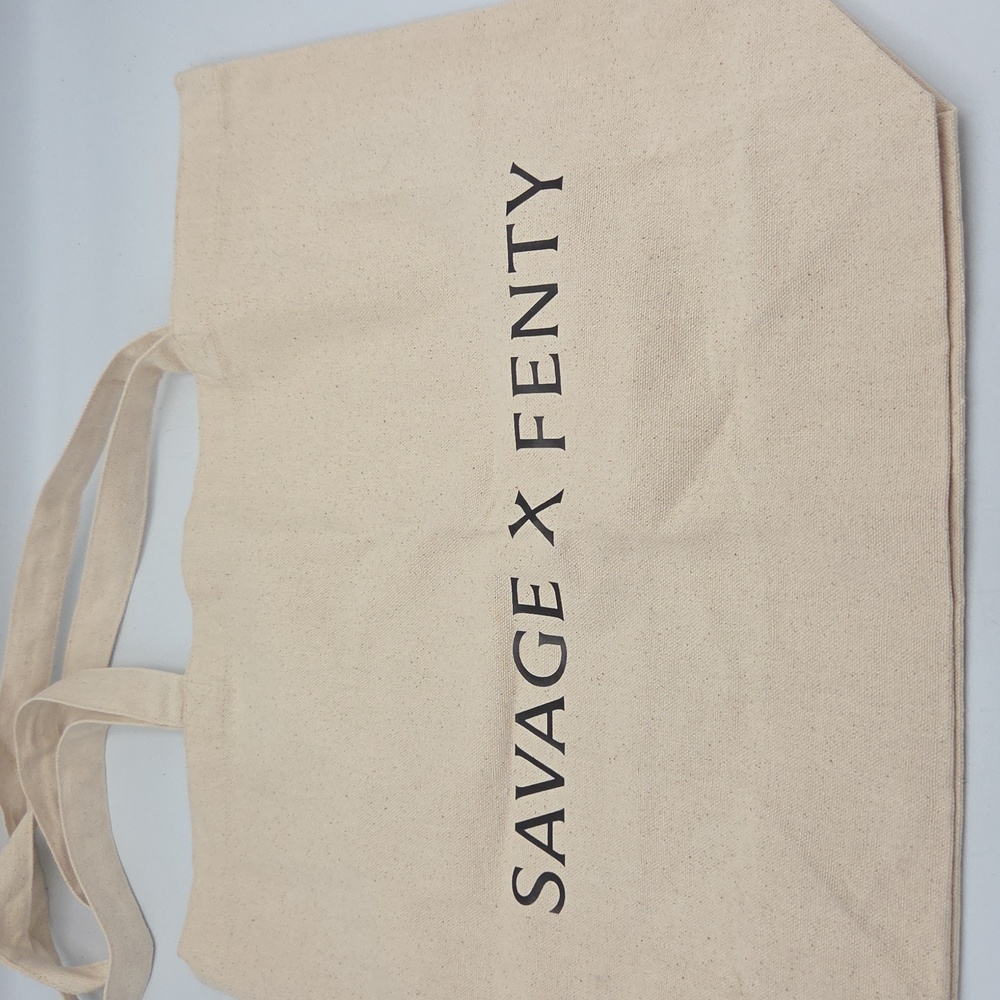 Tote Bags Collection - Picture 8 of 9